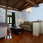 Stafilos House Βίλα