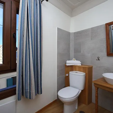 Stafilos House וילה