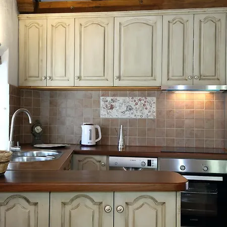 Stafilos House Katouna