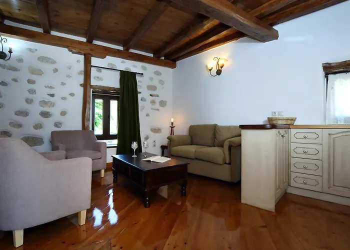 Stafilos House Villa